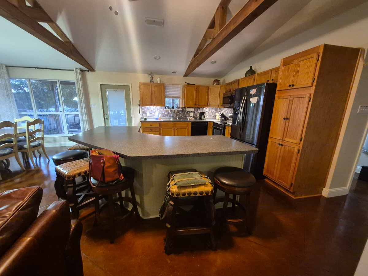 Peaceful Lakefront Home Away from Home 3b/3b with office - Photo 3