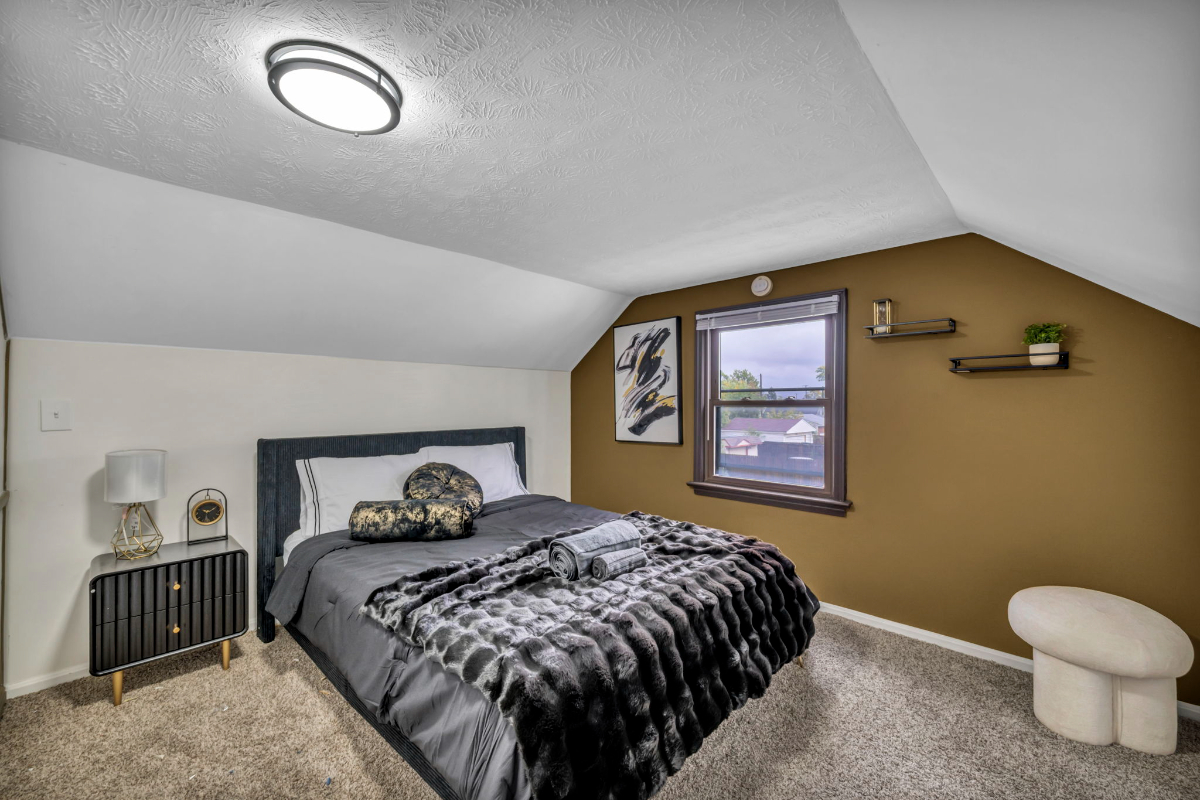 Luxury Rooms Near MetroHealth Parma Ideal for Travel Nurses - Property 918645 - Photo 5
