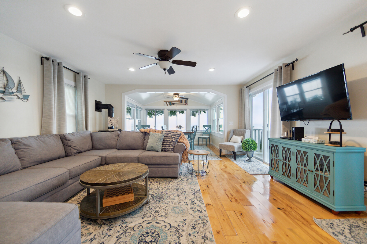 Furnished 4-Bedroom Home Near Syracuse, Micron and Oneida Lake | Pet Friendly | 32+ Day Stays - Photo 3
