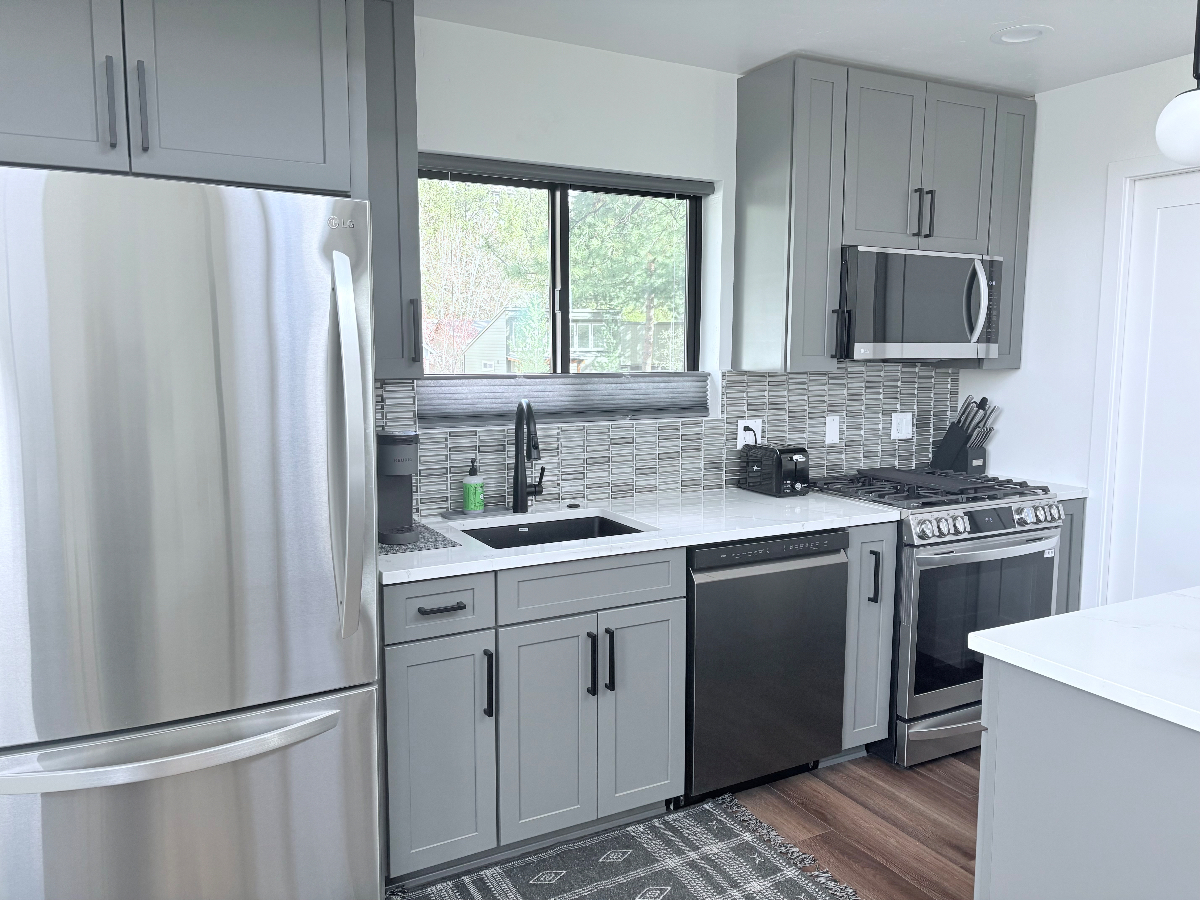 New home in Prime Westside Location - Photo 5