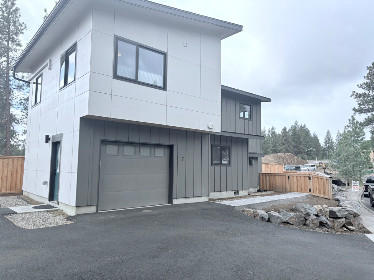 New home in Prime Westside Location - Photo 4
