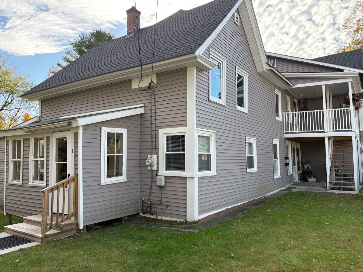 GREAT location, just renovated with brand-new kitchen - Photo 2
