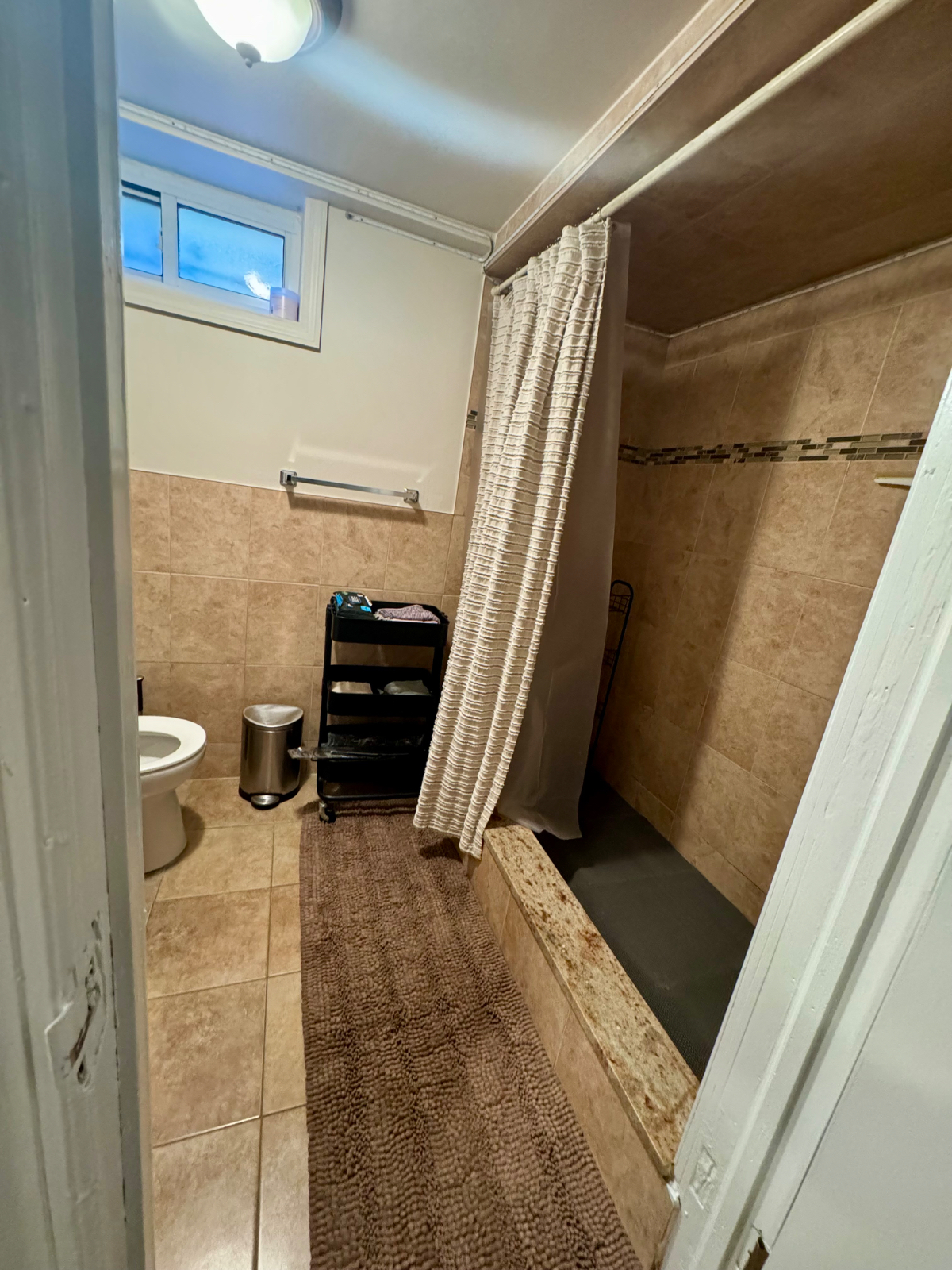 Pet-Friendly NYC Garden Apartment in Staten Island - Photo 7
