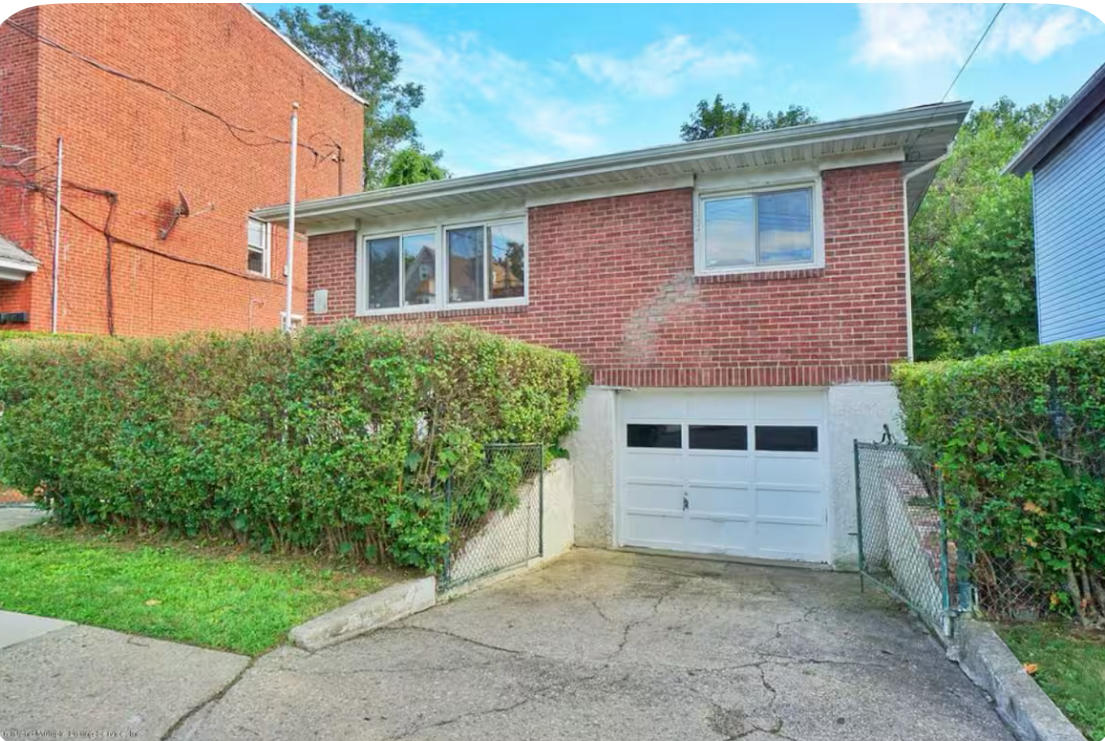 Pet-Friendly NYC Garden Apartment in Staten Island - Photo 10