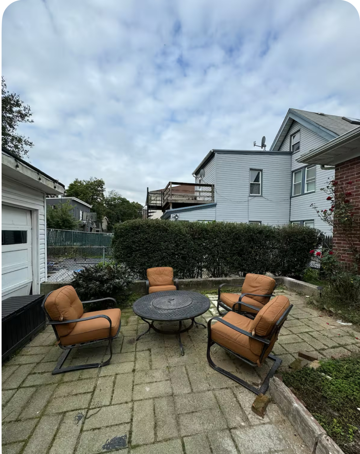 Pet-Friendly NYC Garden Apartment in Staten Island - Photo 12