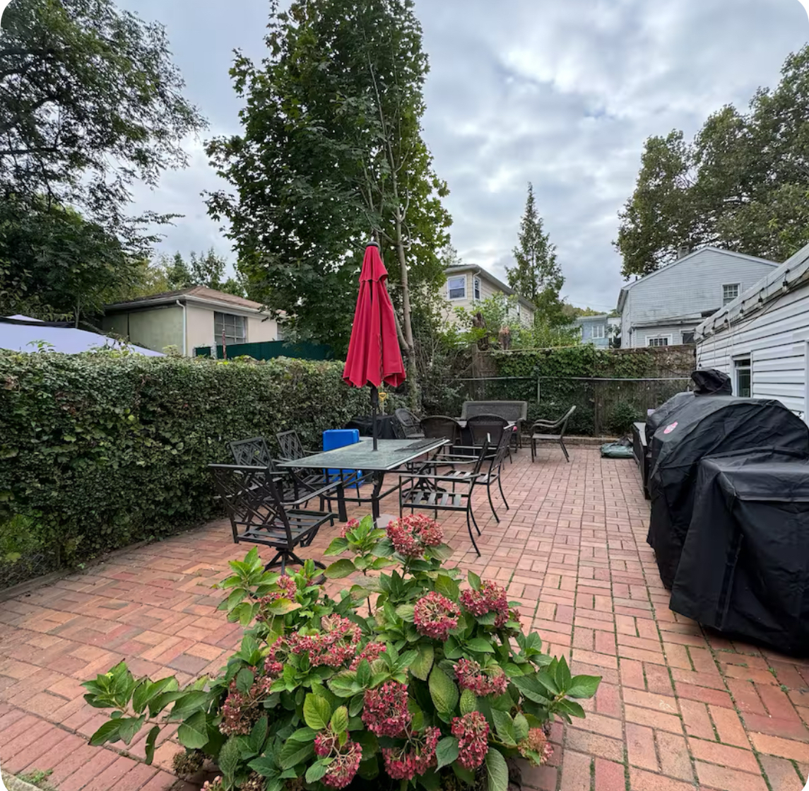 Pet-Friendly NYC Garden Apartment in Staten Island - Photo 11