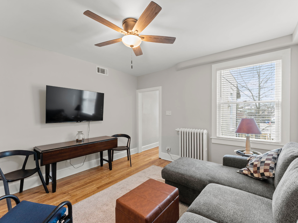 Renovated Historic Capitol Hill Rowhome With Private Balcony Close To Hospitals, Transit And More - Photo 7