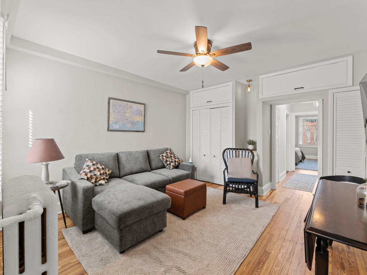 Renovated Historic Capitol Hill Rowhome With Private Balcony Close To Hospitals, Transit And More - Photo 6