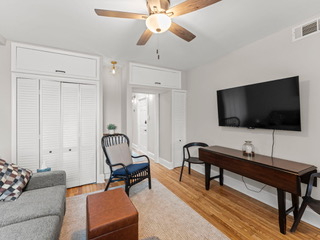 Renovated Historic Capitol Hill Rowhome With Private Balcony Close To Hospitals, Transit And More - Photo 11