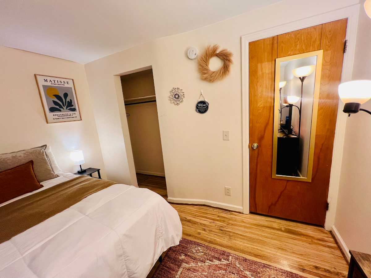 Safe, Comfortable Mid-Term Stay for Traveling Professionals - 10 MINS to major hospitals - Photo 11