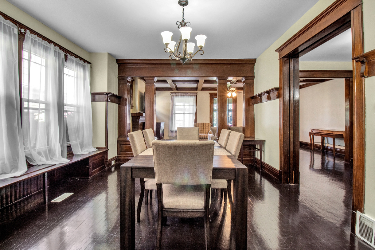 6 Bedroom 2 Bath House Buffalo NY Sleeps 16 - Photo 8