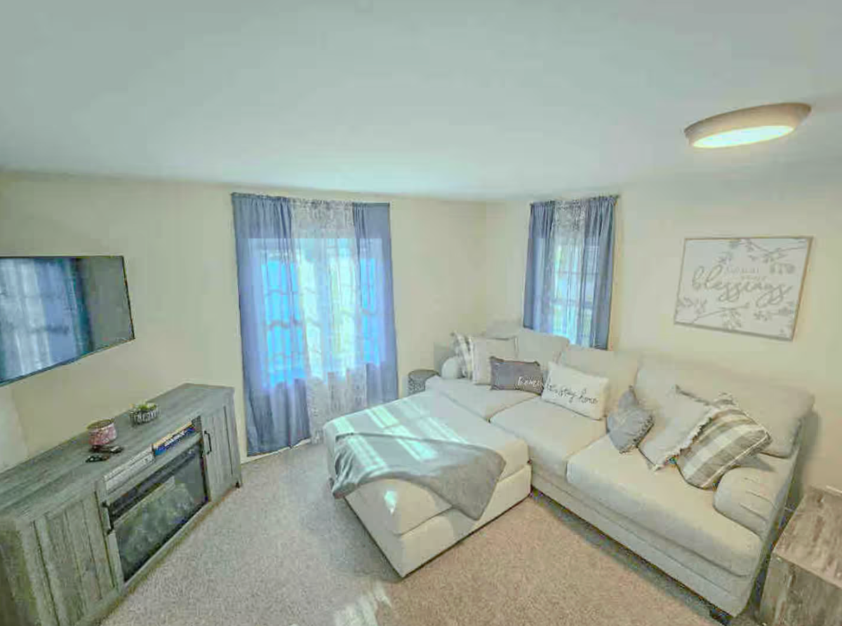 Furnished 2BR/1BA Apartment in the Heart of St. Albans VT Near NMC & Downtown - Photo 5