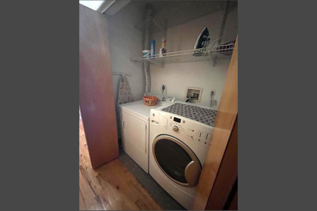 Spacious Comfy 2BR/2Bath, Private Garden Duplex in Clinton Hill, Brooklyn - Photo 7