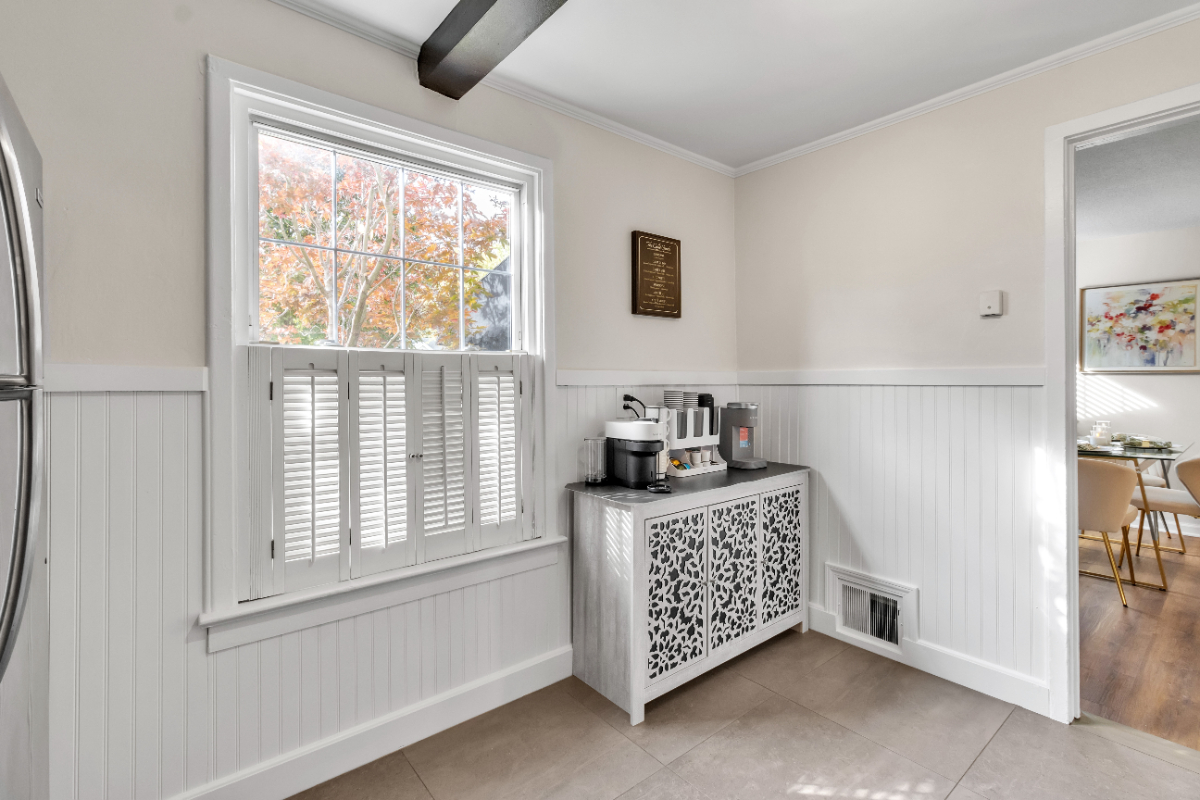 Stylish 2 Bdrm, 1 Bath Entire Unit in Buffalo,  New York - Photo 8