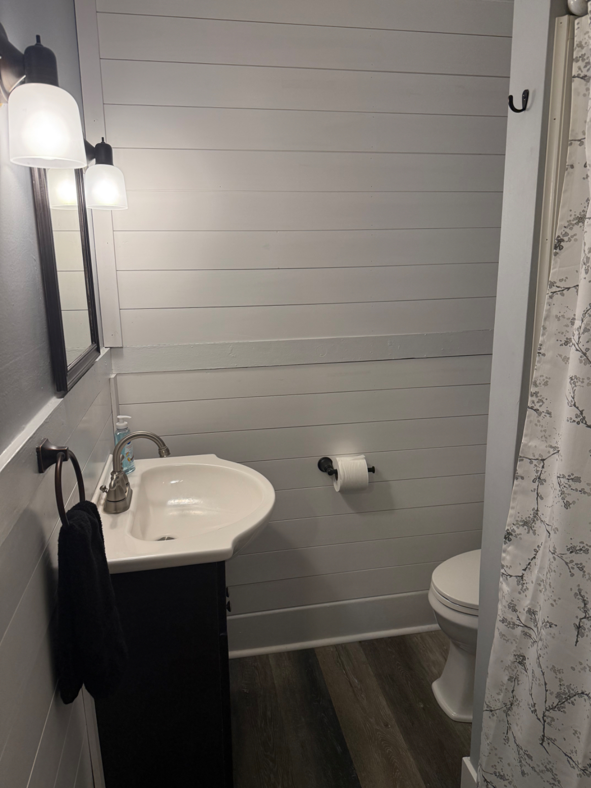 Westover - Furnished 2nd Floor Duplex - Photo 7