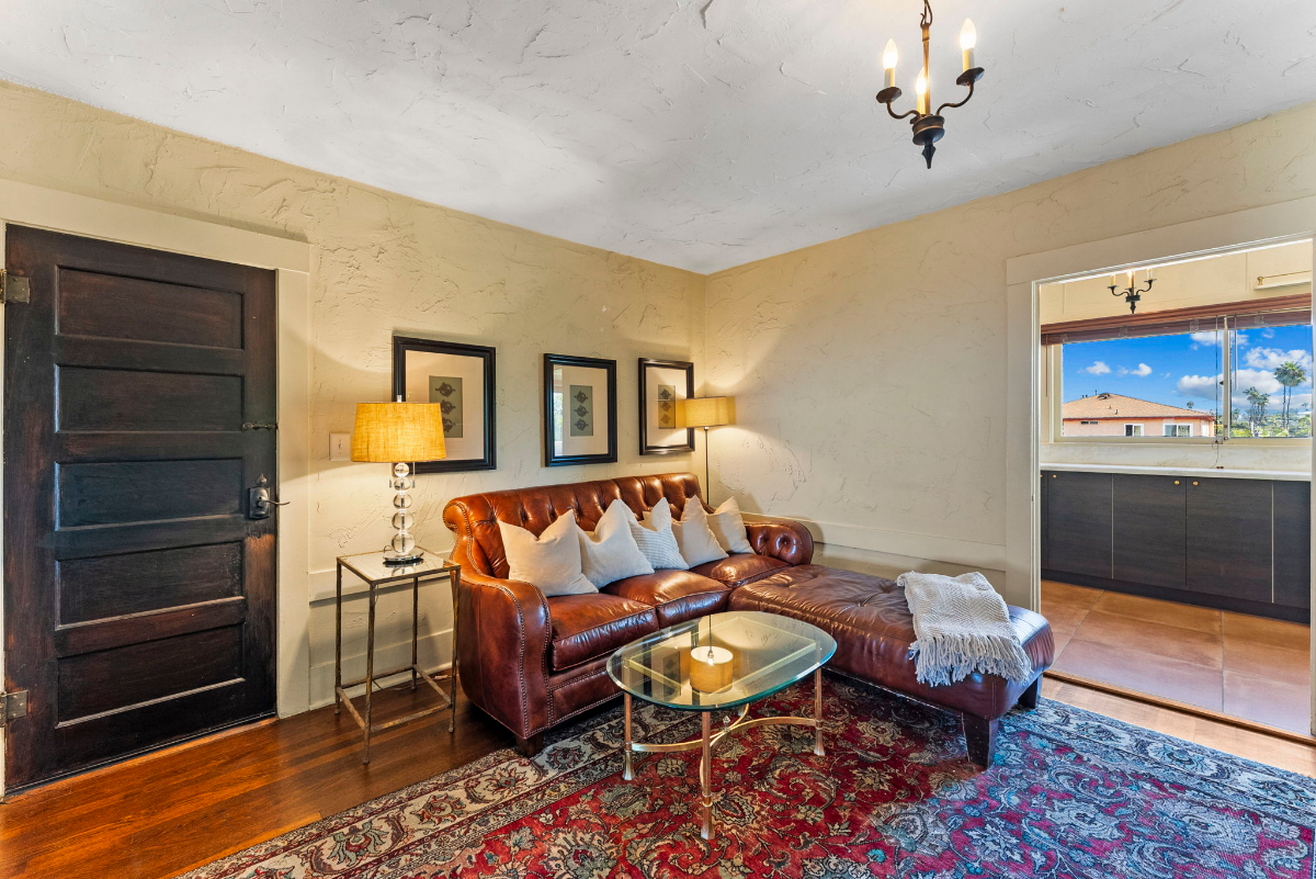 University Heights 1BR / Furnished, A/C, Laundry in Unit, Walkable, Utilities Covered - Photo 6