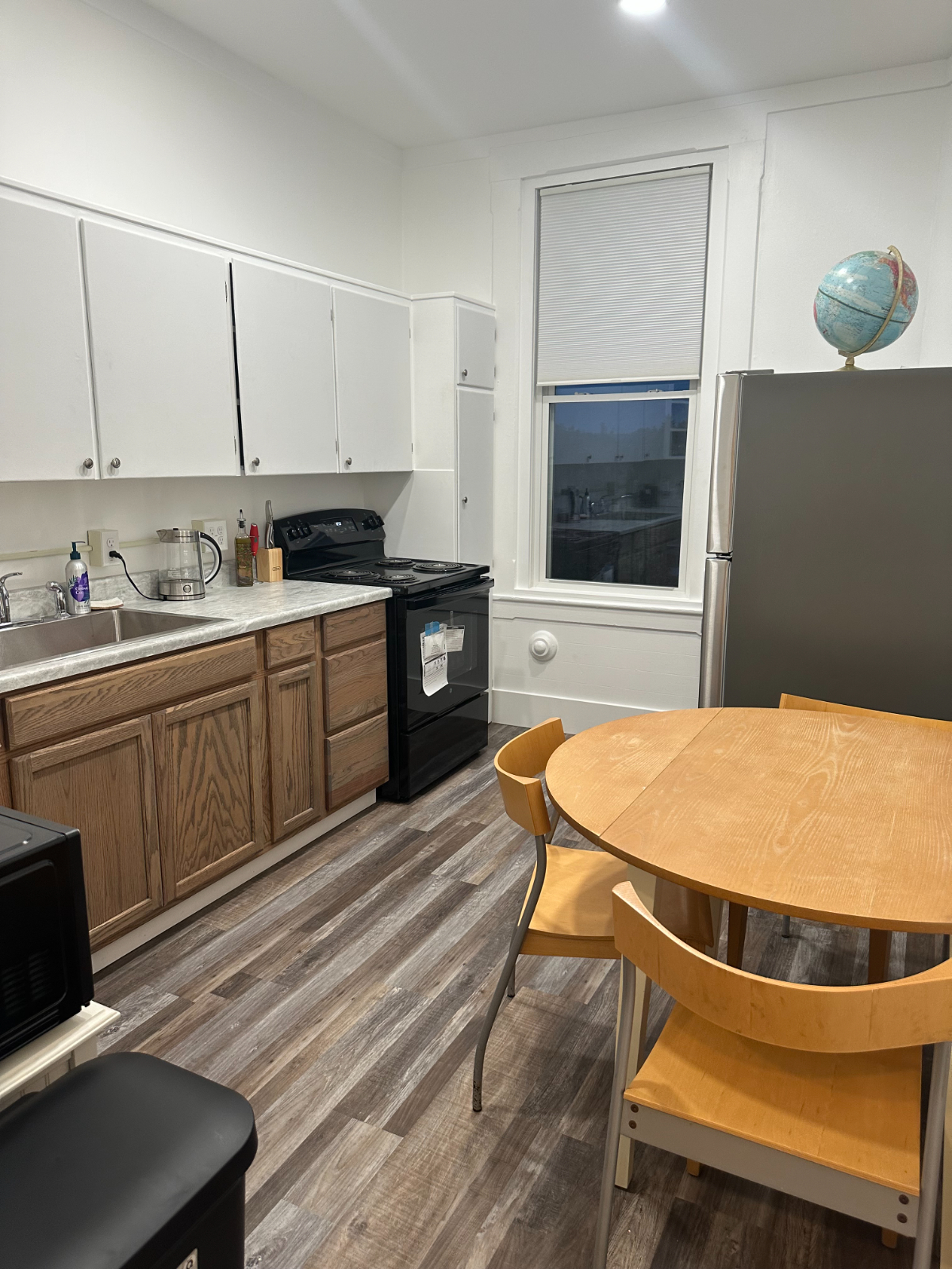 Lovely Apartment in the heart of St. Johnsbury - Photo 7