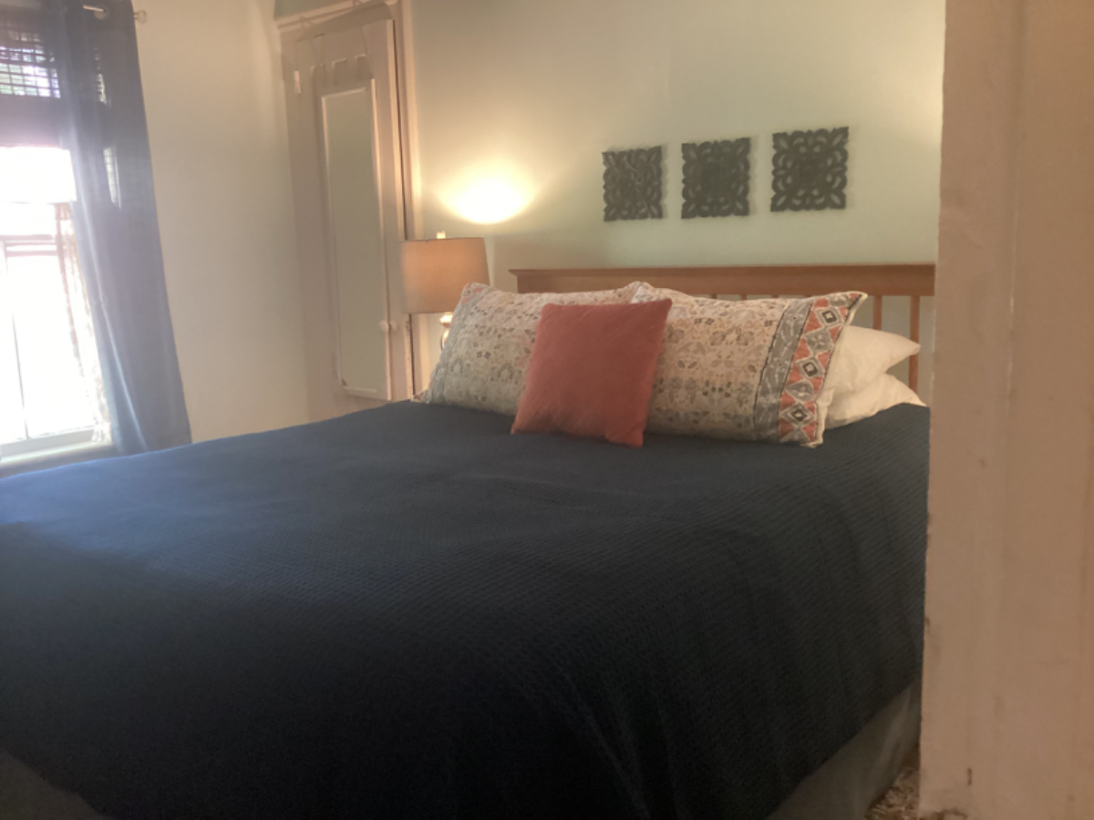 1 Bedroom Apartment in Desirable Suburb - Photo 4
