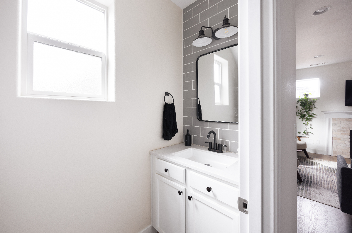 Modern 3B/2.5BR Home Near River Trail - Photo 5
