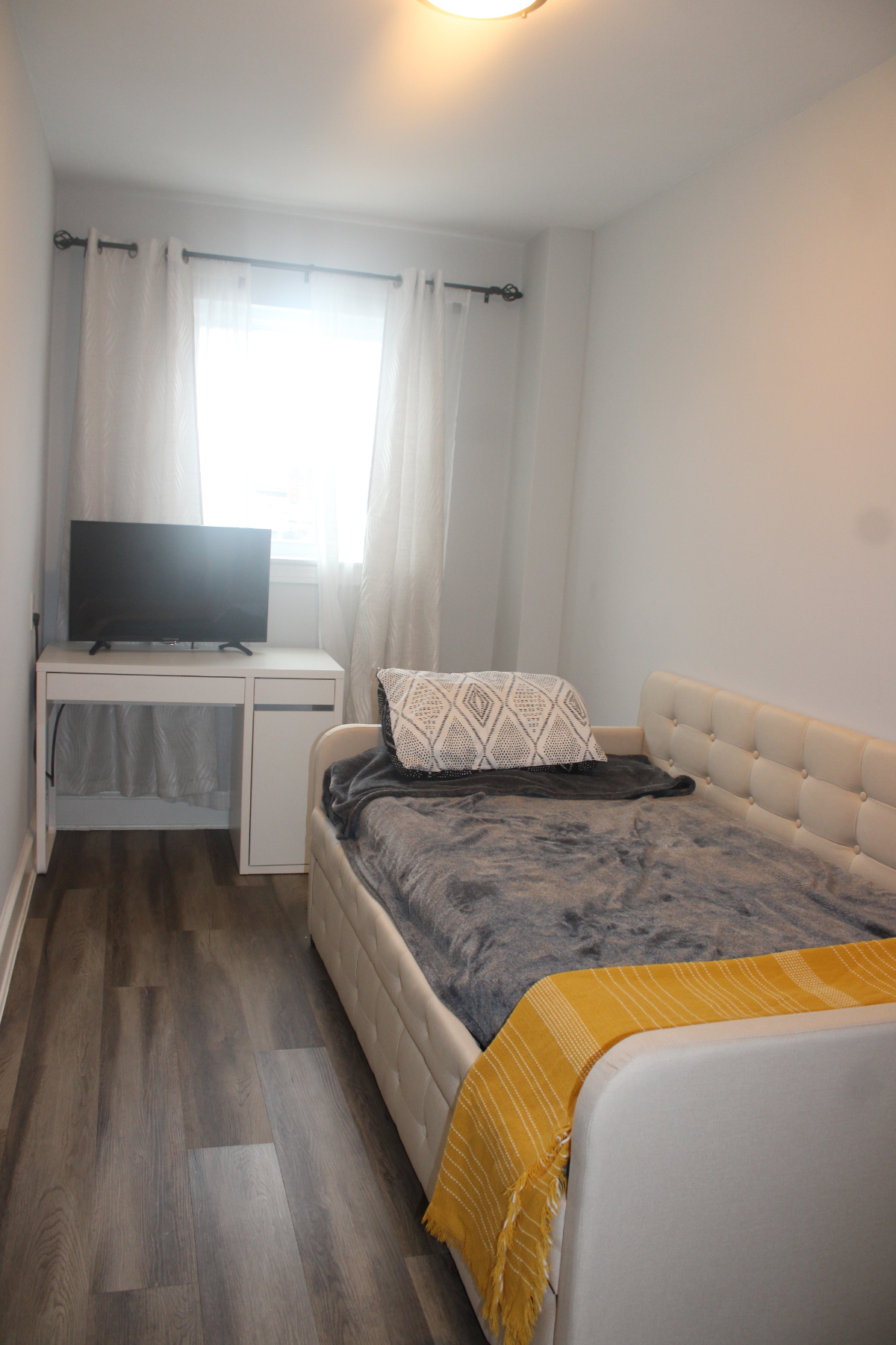 Bright and Cozy 3BR/2BA Home Near H Street - Photo 10