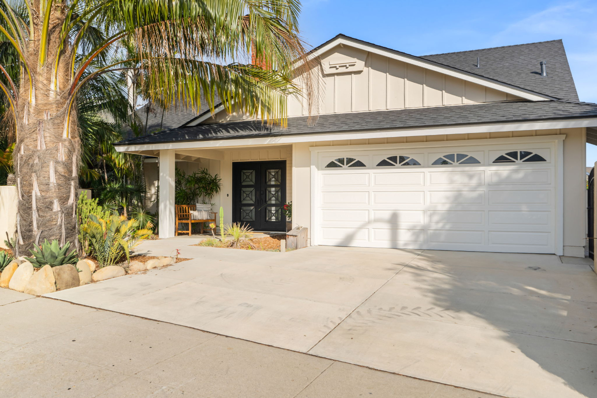 4 bedroom Ventura Home near Ventura College - Photo 2