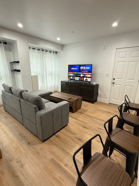 Newly built Apt with In unit Washer and Dryer- Inner Richmond - Photo 3