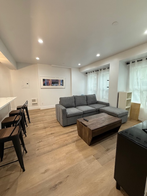 Newly built Apt with In unit Washer and Dryer- Inner Richmond - Photo 4
