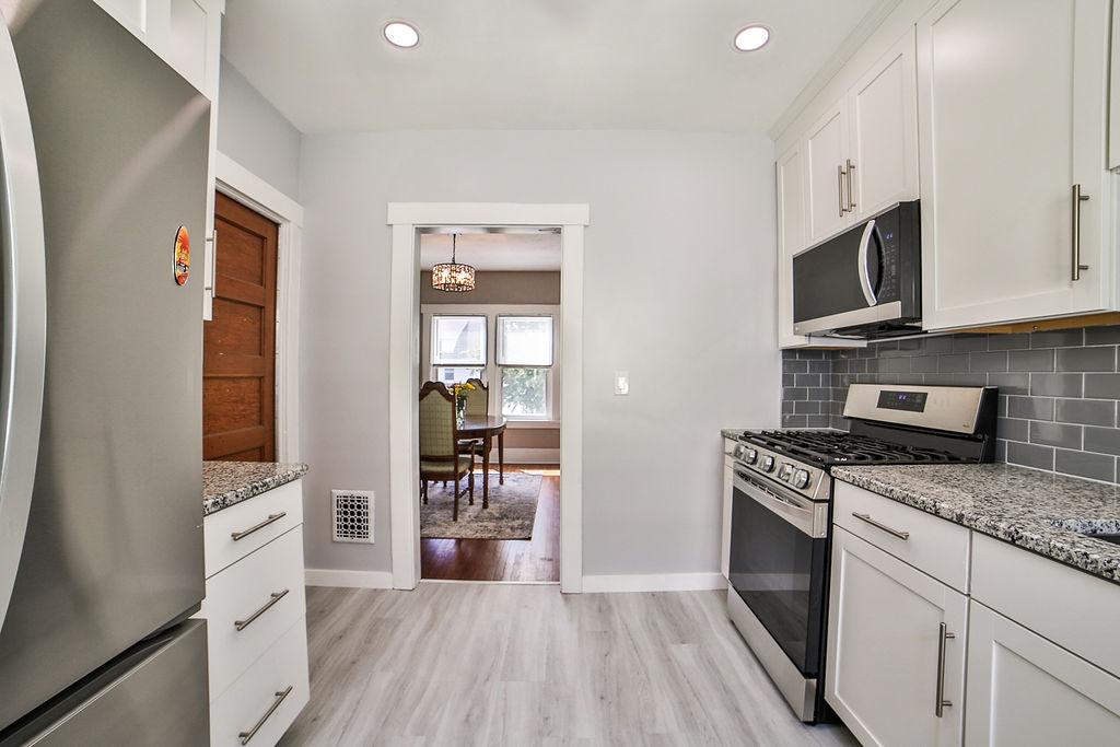 Freshly Remodeled Unit in Popular North Buffalo - Photo 9