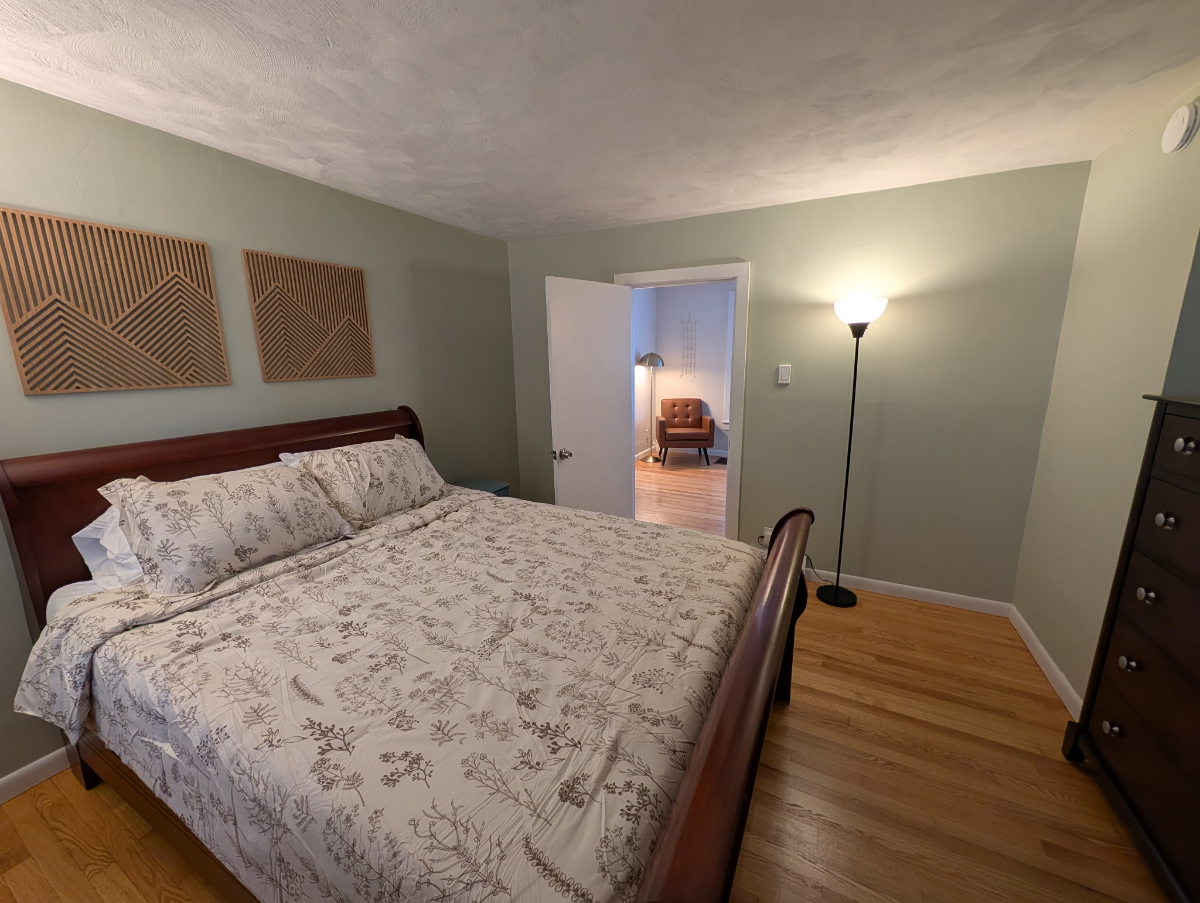 Quiet 2 bedroom minutes from Wynn - Photo 8