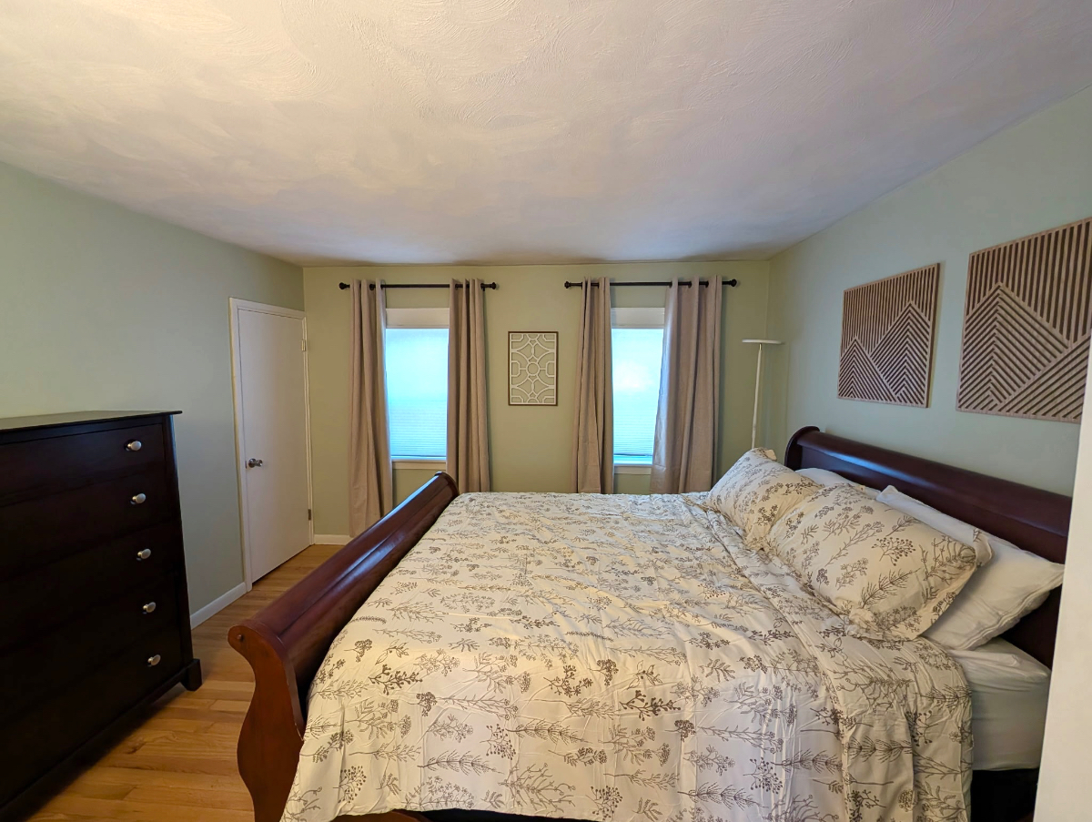 Quiet 2 bedroom minutes from Wynn - Photo 9