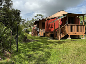 Peaceful, Furnished Yurt with Hot Tub, King Bed, and Outdoor Privacy in Tropical and Peaceful Setting - Photo 2
