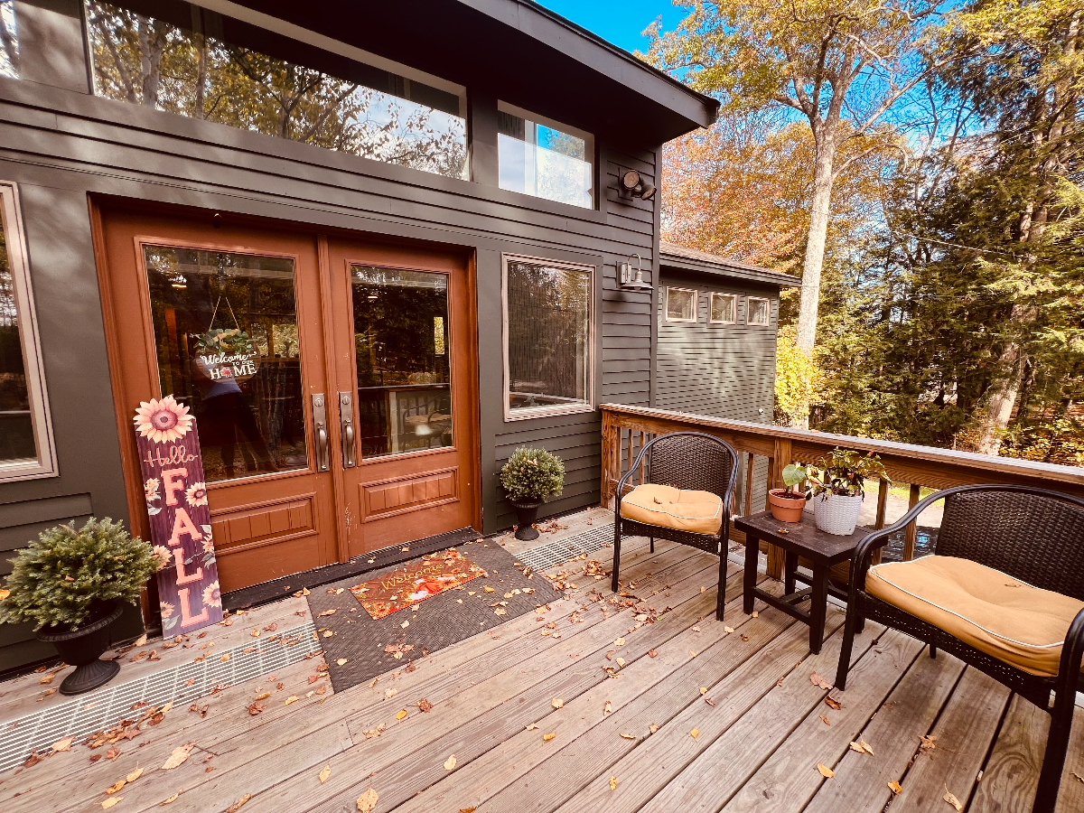 VT Luxury 4 floor home 5bdr with Gameroom, Ski in & out - Photo 1