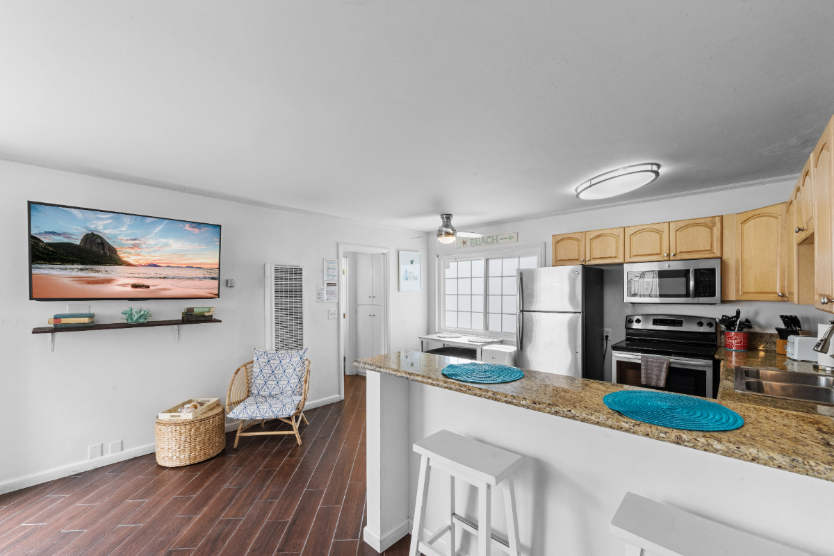 Condo In Mission Beach San Diego - Photo 2