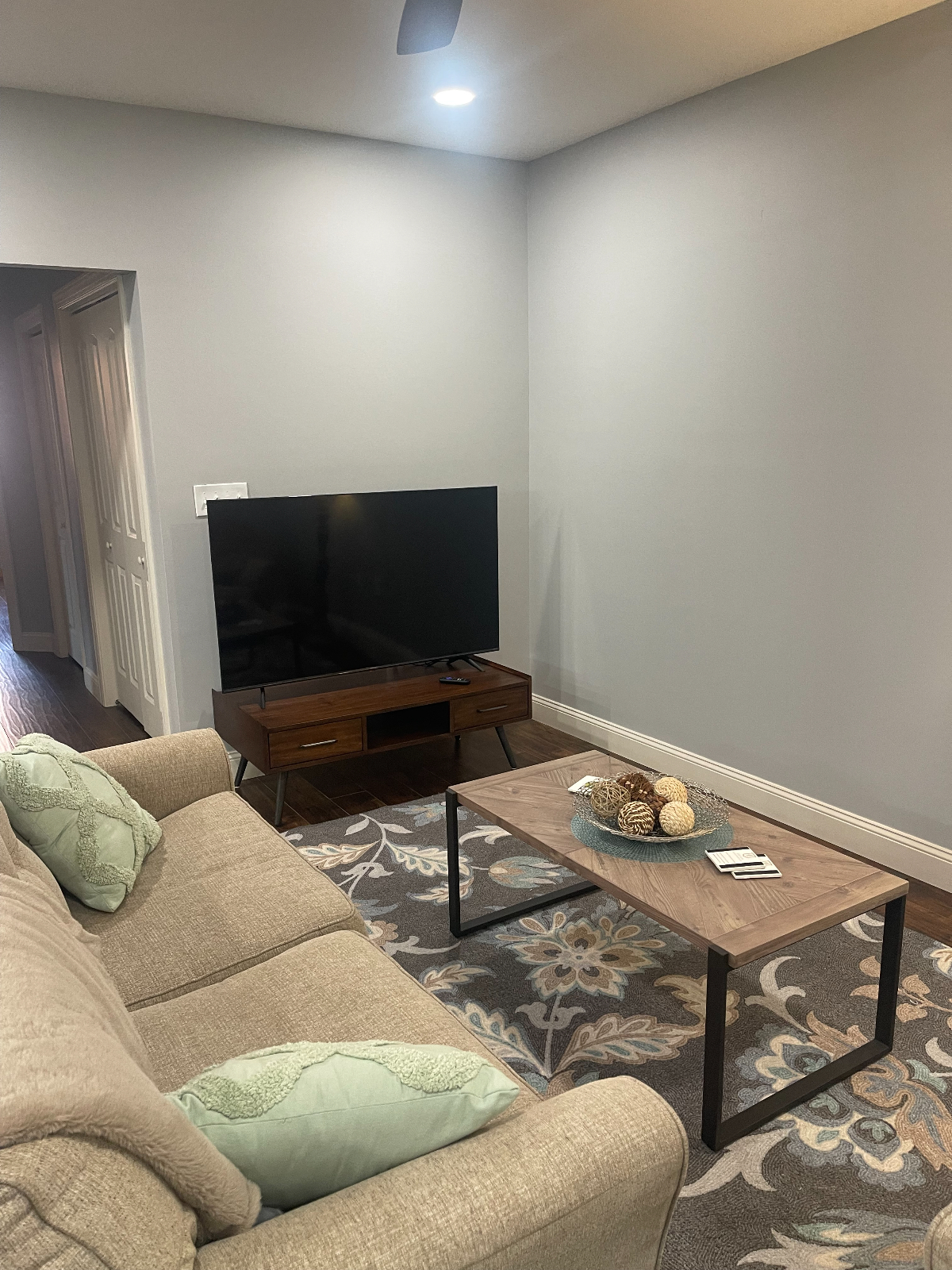 Unit 303 --  Gore Luxe Development Complex - Photo 3