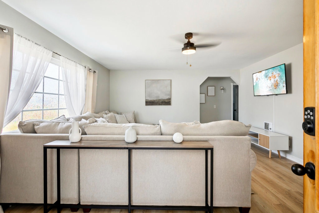 Silver Strand Bayfront IB Home - Photo 3