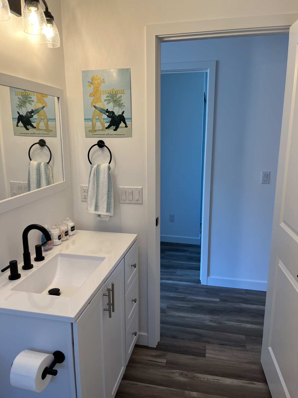 2 Bedroom 1 Bath Laundry INCL UTILITIES - Photo 2