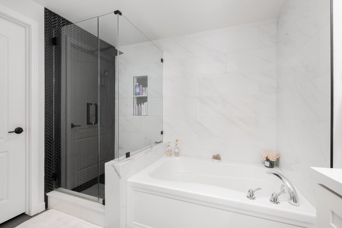 Luxury Little Italy 1 Bed, 1 Bath Condo, Parking Included - Minutes from Restaurants and Waterfront - Photo 6