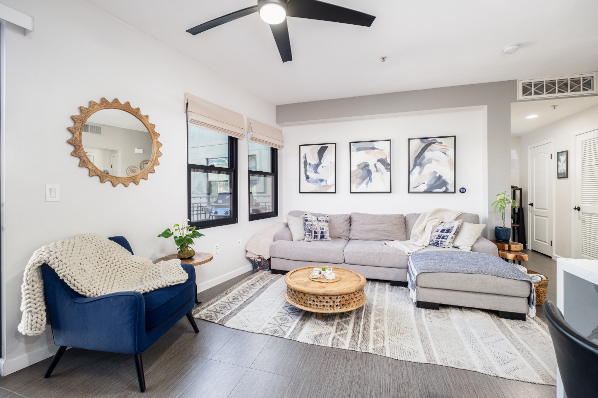 Luxury Little Italy 1 Bed, 1 Bath Condo, Parking Included - Minutes from Restaurants and Waterfront - Photo 3