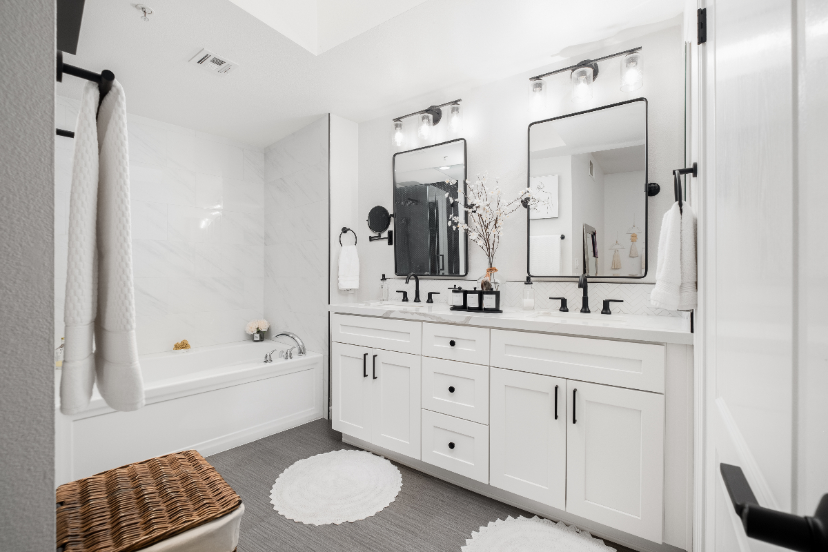 Luxury Little Italy 1 Bed, 1 Bath Condo, Parking Included - Minutes from Restaurants and Waterfront - Photo 5