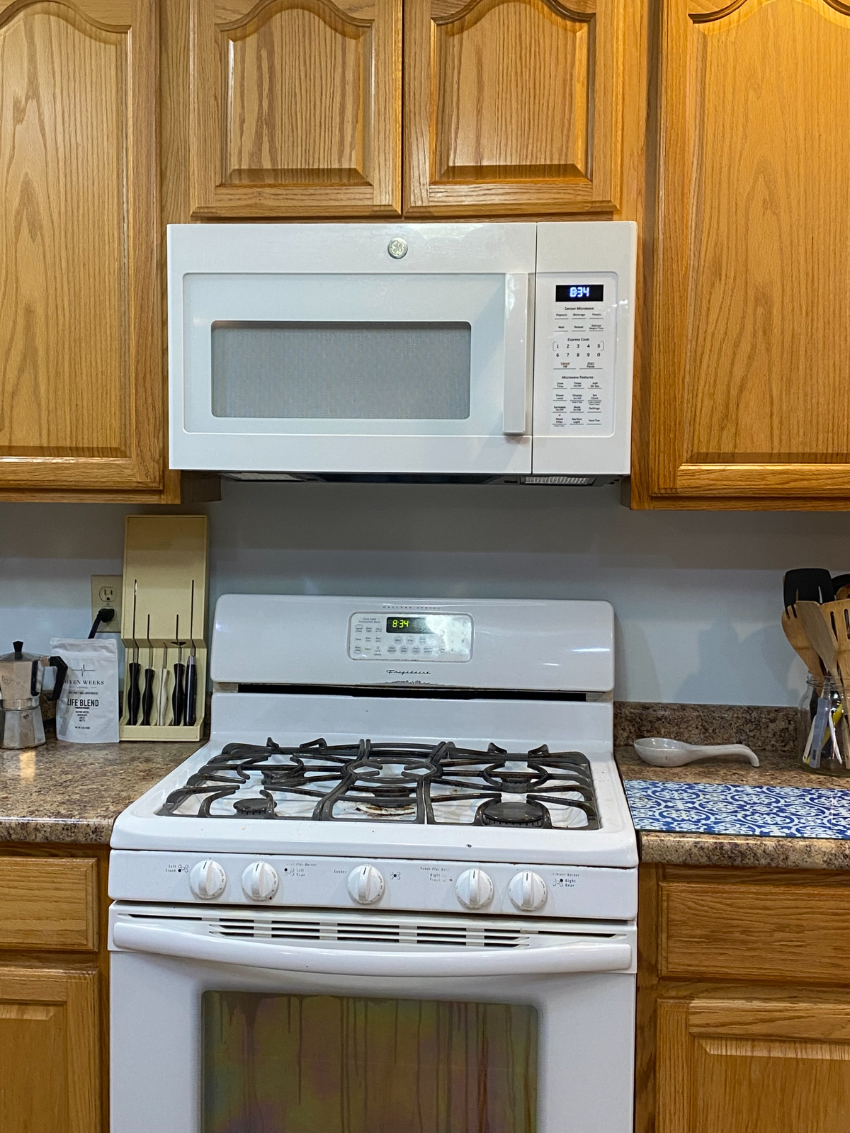 Peaceful 1-Bedroom Home on 10 Acres with Mountain Views, Fast Wi-Fi & All Utilities Included - Photo 6