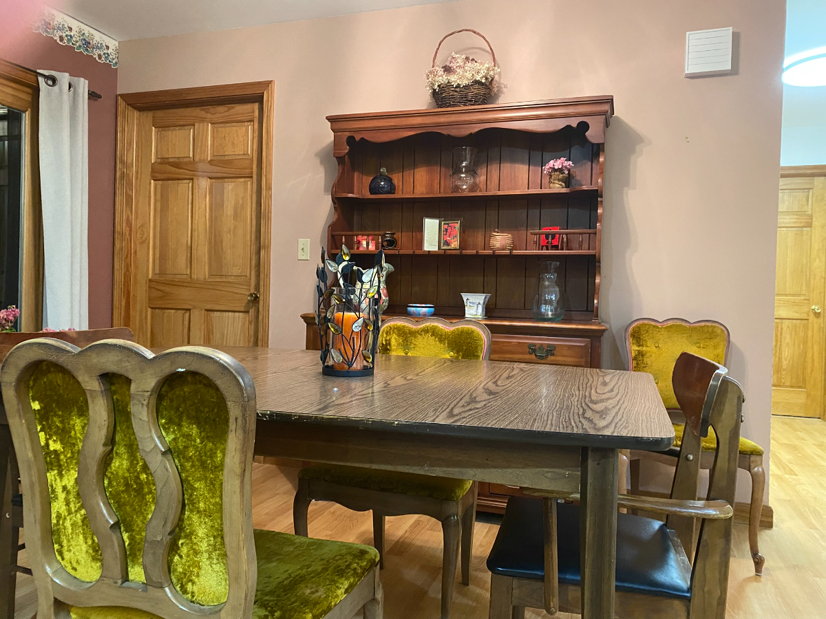 Peaceful 1-Bedroom Home on 10 Acres with Mountain Views, Fast Wi-Fi & All Utilities Included - Photo 10
