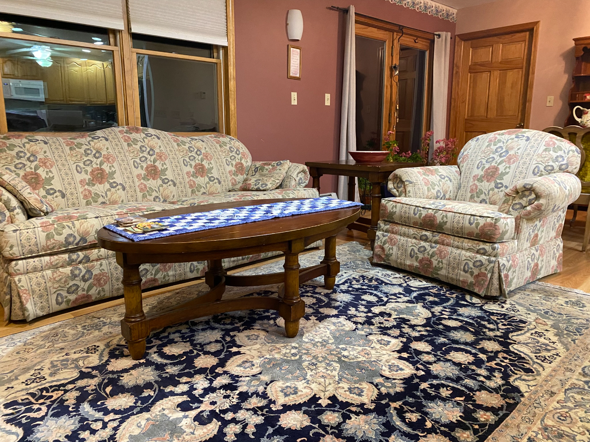 Peaceful 1-Bedroom Home on 10 Acres with Mountain Views, Fast Wi-Fi & All Utilities Included - Photo 12