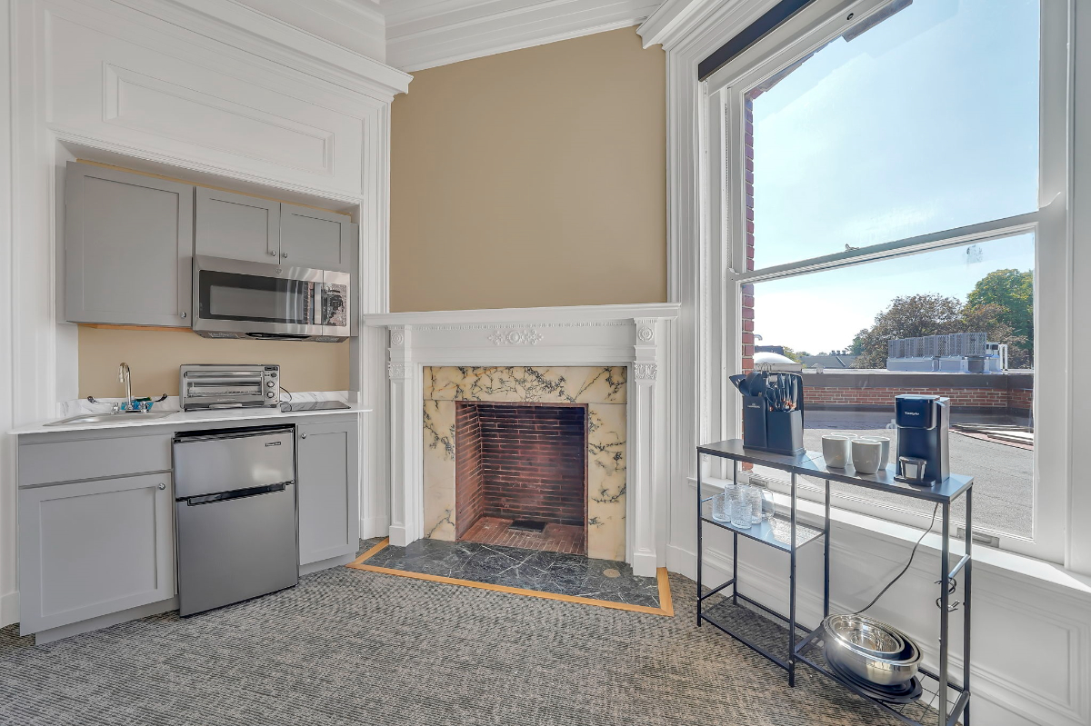 The Goodyear Mansion & Residences H108 - Photo 1
