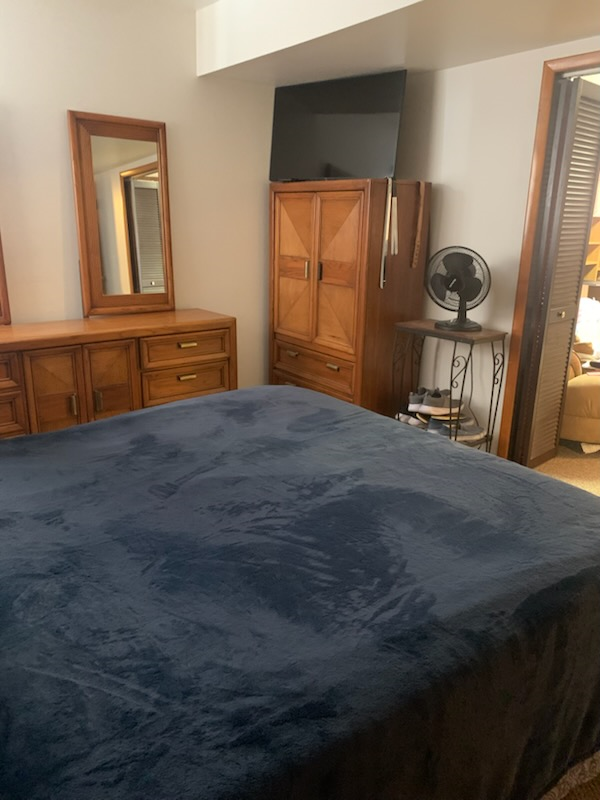 Comfortable 1BR/1BA Apartment with Backyard & Florida Room - Ideal for Traveling Professionals - Photo 8