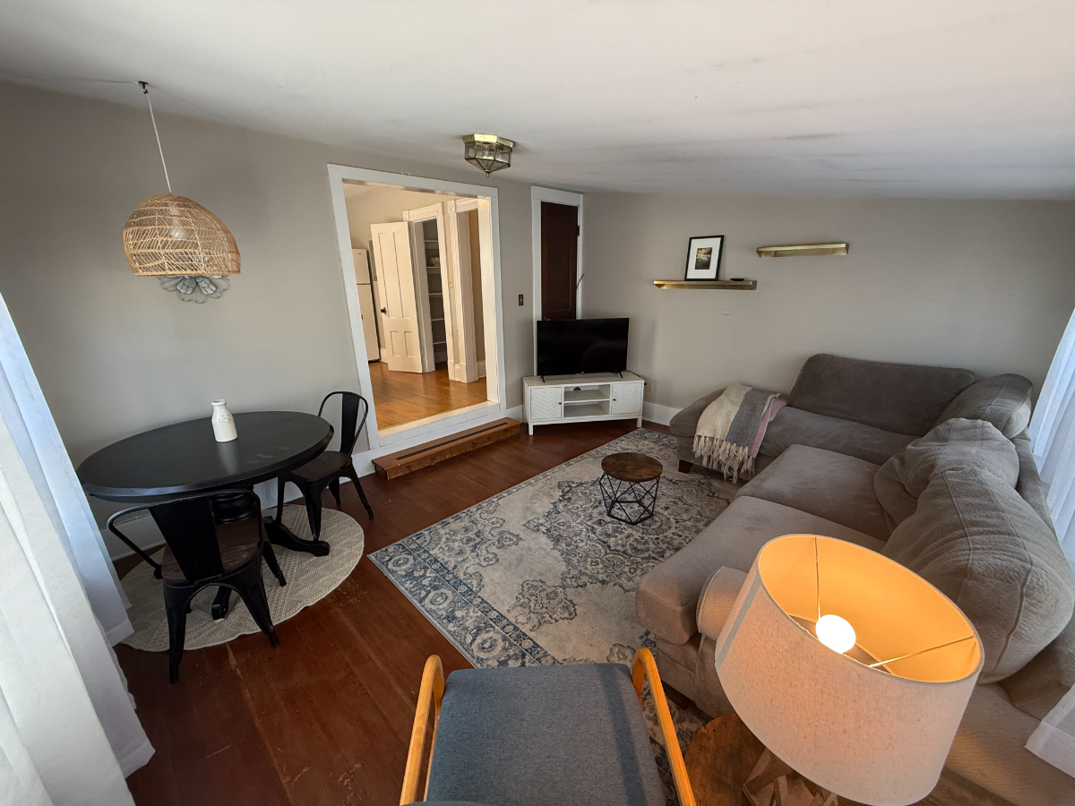 Two bedroom, one bath, Close to downtown - Photo 7