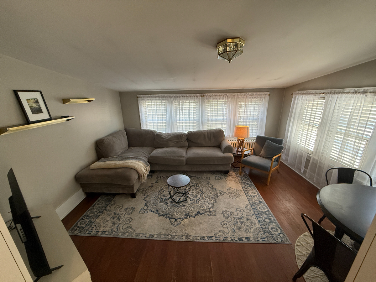 Two bedroom, one bath, Close to downtown - Photo 8