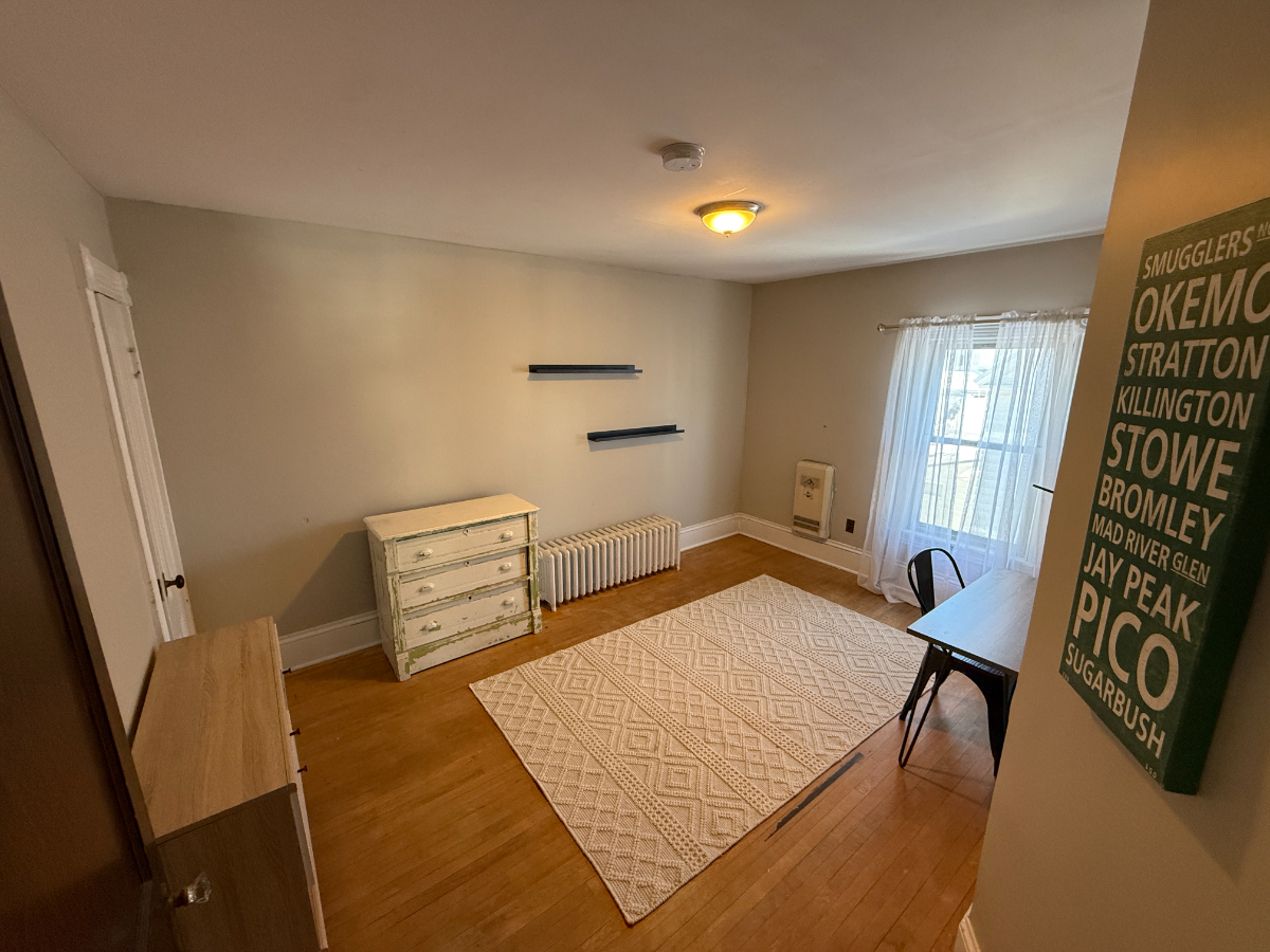 Two bedroom, one bath, Close to downtown - Photo 11