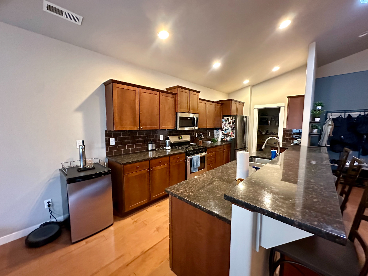 Cozy One-Story Ranch Style Located in SW Bend - Photo 5