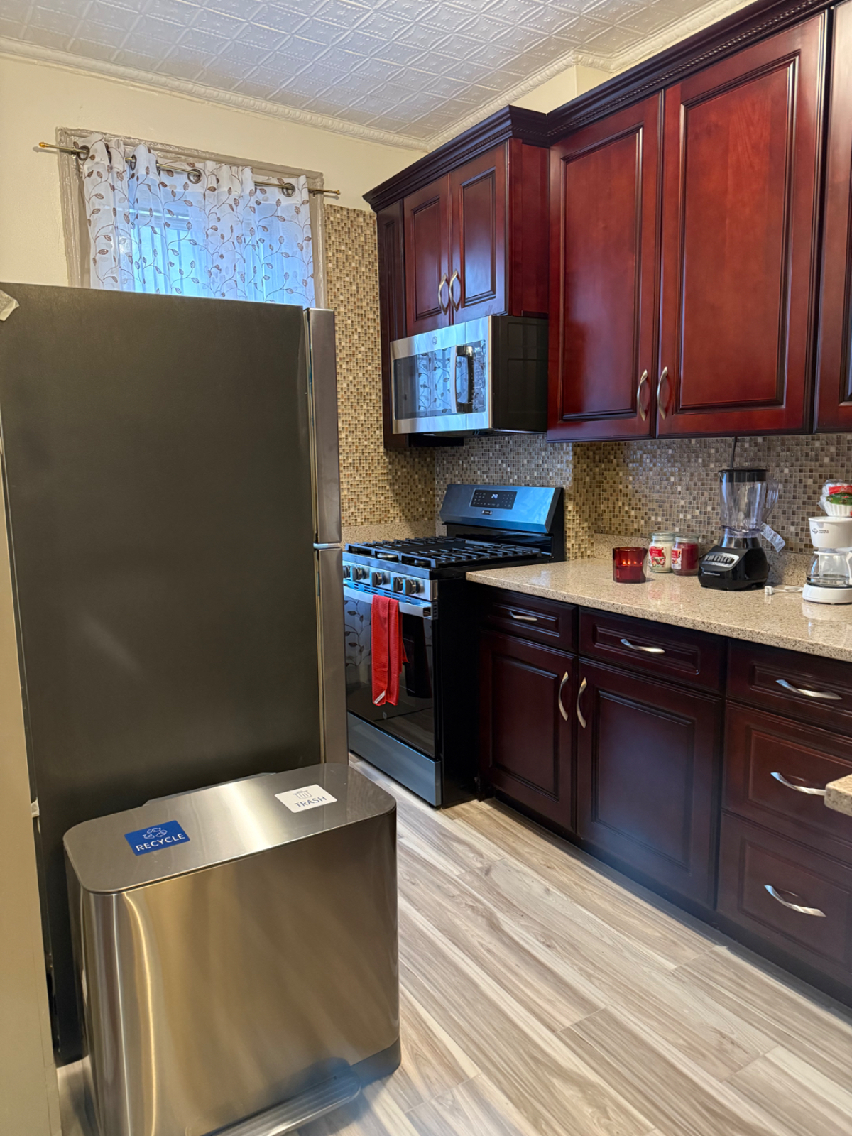 Bright, Fully Furnished 1-Bedroom with Open Living Space and Utilities Include - Photo 6