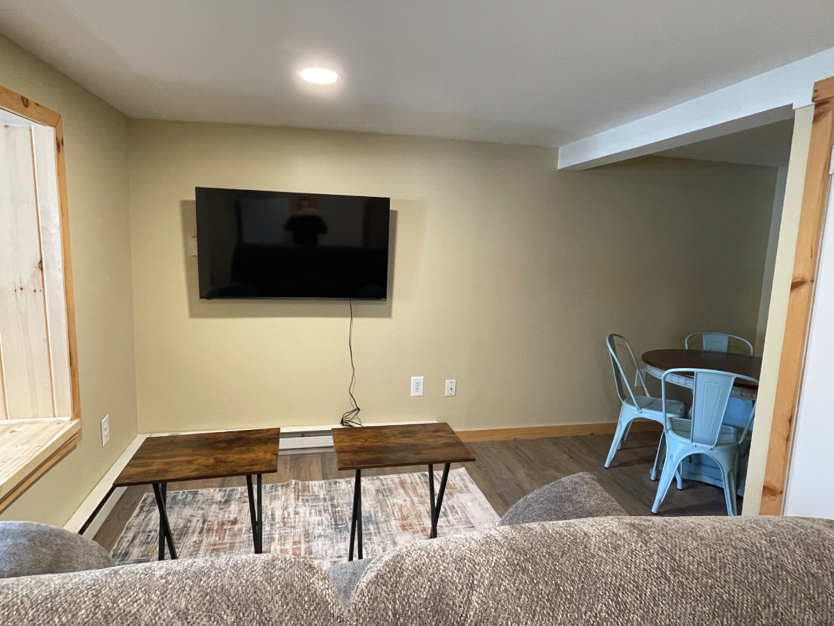 Cozy, quiet neighborhood apartment less than mile from hospital and fun - Photo 12